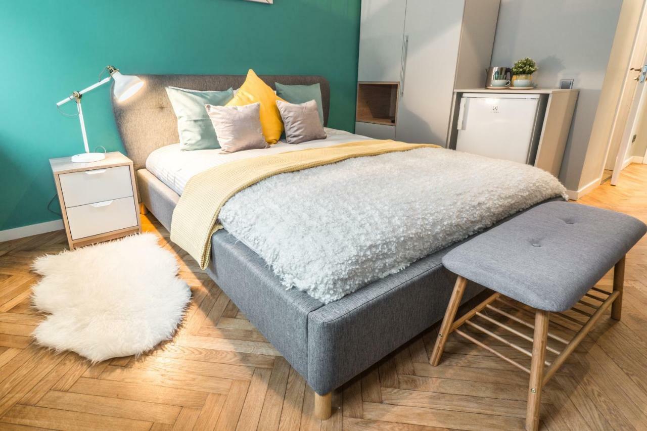 Greystone Suites & Apartments Riga Bagian luar foto