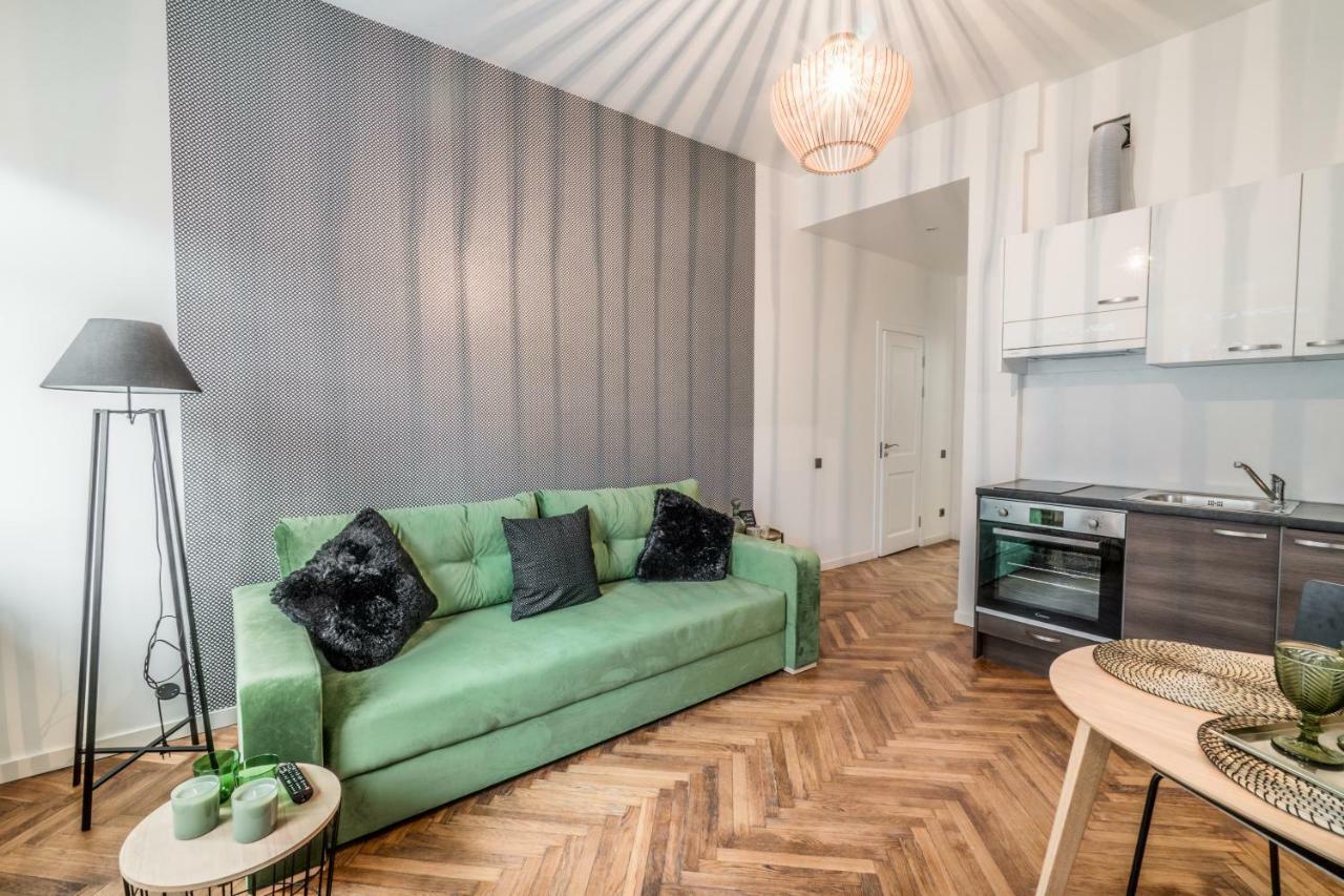 Greystone Suites & Apartments Riga Bagian luar foto