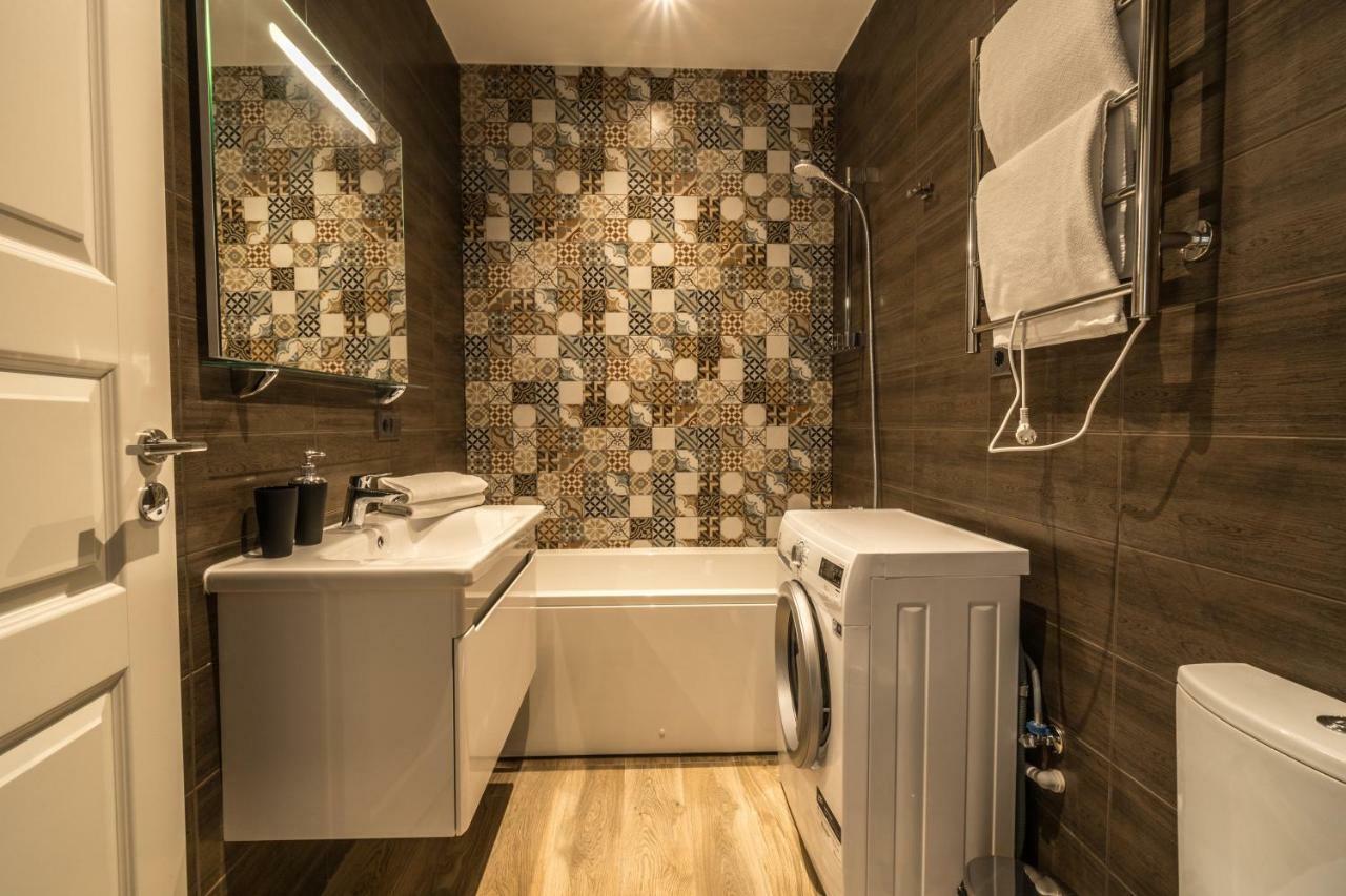 Greystone Suites & Apartments Riga Bagian luar foto