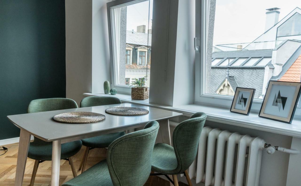 Greystone Suites & Apartments Riga Bagian luar foto