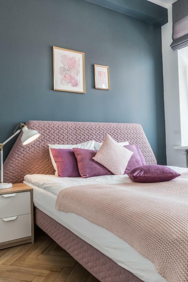 Greystone Suites & Apartments Riga Bagian luar foto