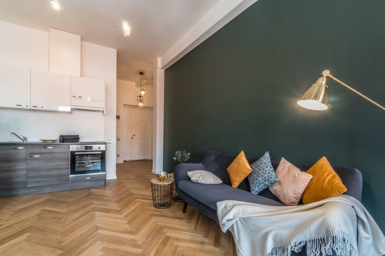 Greystone Suites & Apartments Riga Bagian luar foto