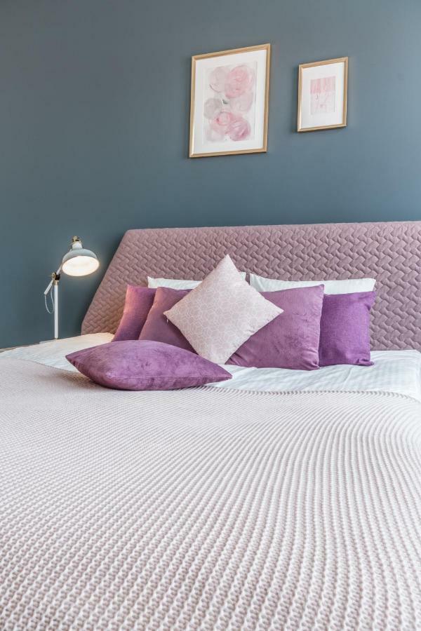 Greystone Suites & Apartments Riga Bagian luar foto